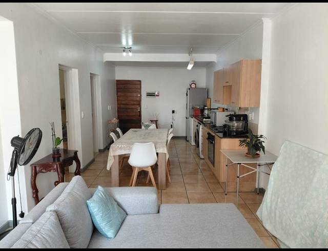 2 BEDROOM PROPERTY TO RENT IN SUNNINGHILL